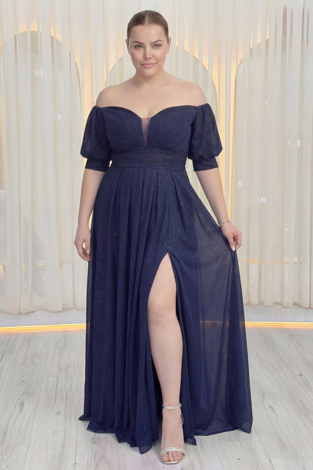 düğün davet için uzun boy yırtmaçlı tül abiye lacivert  düşük omuzlu hamile 