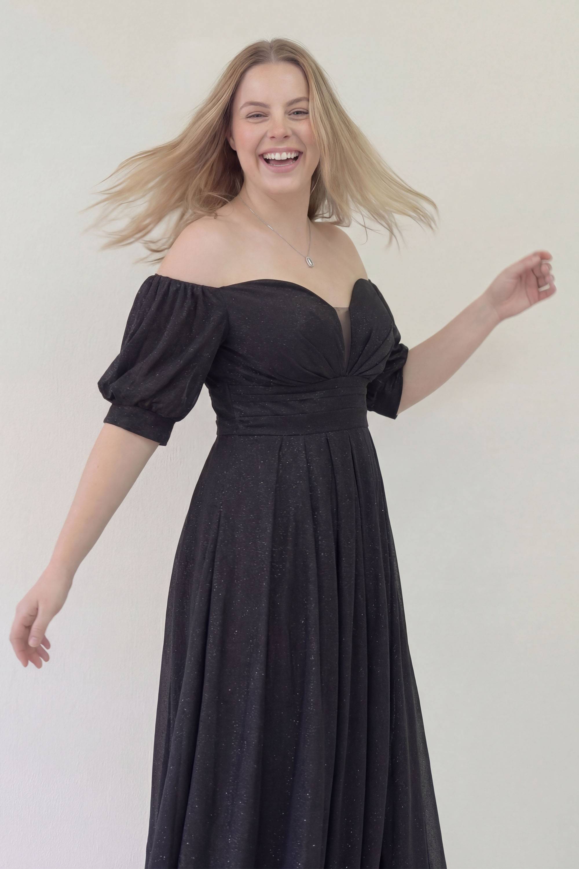 uzun büyük beden kalp yaka düşük omuz simli siyah tül balon kısa kollu A kesim abiye 