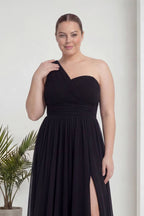 Büyük Beden Siyah Tek Omuz Piliseli Şifon Uzun Abiye