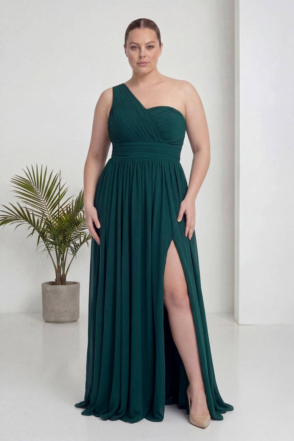 Eli kalçada  bel detay yeşil kadın şifon kumaş davet abiye 