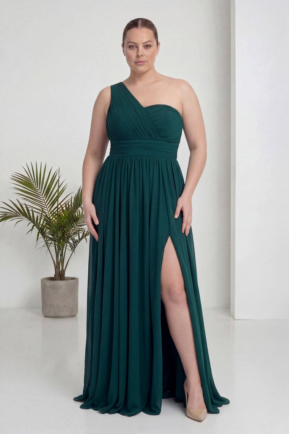 Eli kalçada  bel detay yeşil kadın şifon kumaş davet abiye 