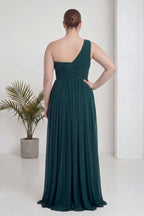 Arka detay tek omuz yeşil büyük beden kadın piliseli abiye 