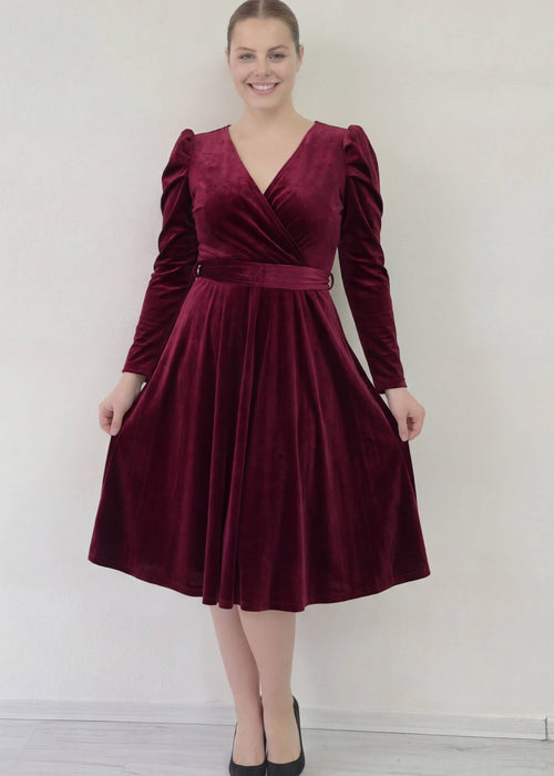 Büyük Beden Bordo Kadife Midi Elbise – Vatkalı Kruvaze