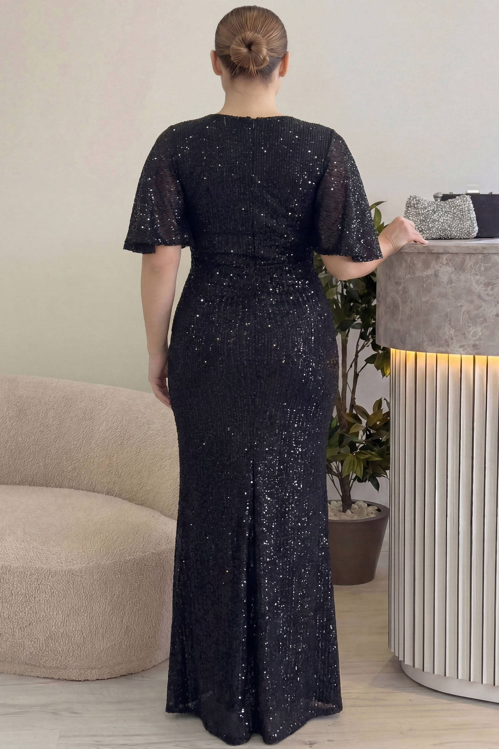 Büyük Beden Siyah Pul Payet V Yaka Balık Abiye Elbise - Siyah Arka