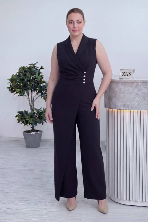 Siyah kolsuz, kruvaze kesim, büyük beden drape detaylı tulum uzun
