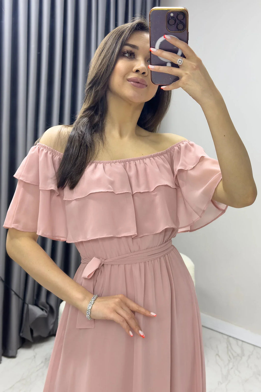 Pudra Madonna Carmen Fırfır Yaka Büyük Beden Şifon Elbise

