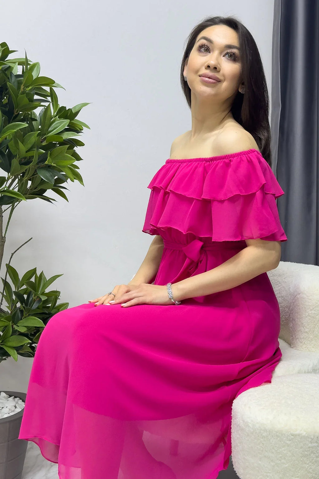 Fuşya Madonna Carmen Fırfır Yaka Büyük Beden Şifon Elbise