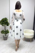 Beyaz Çiçek Desen Kruvaze Yaka Balon Kol Kemerli Şifon Elbise