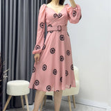 Pudra Çiçek Desen Kruvaze Yaka Balon Kol Kemerli Şifon Elbise