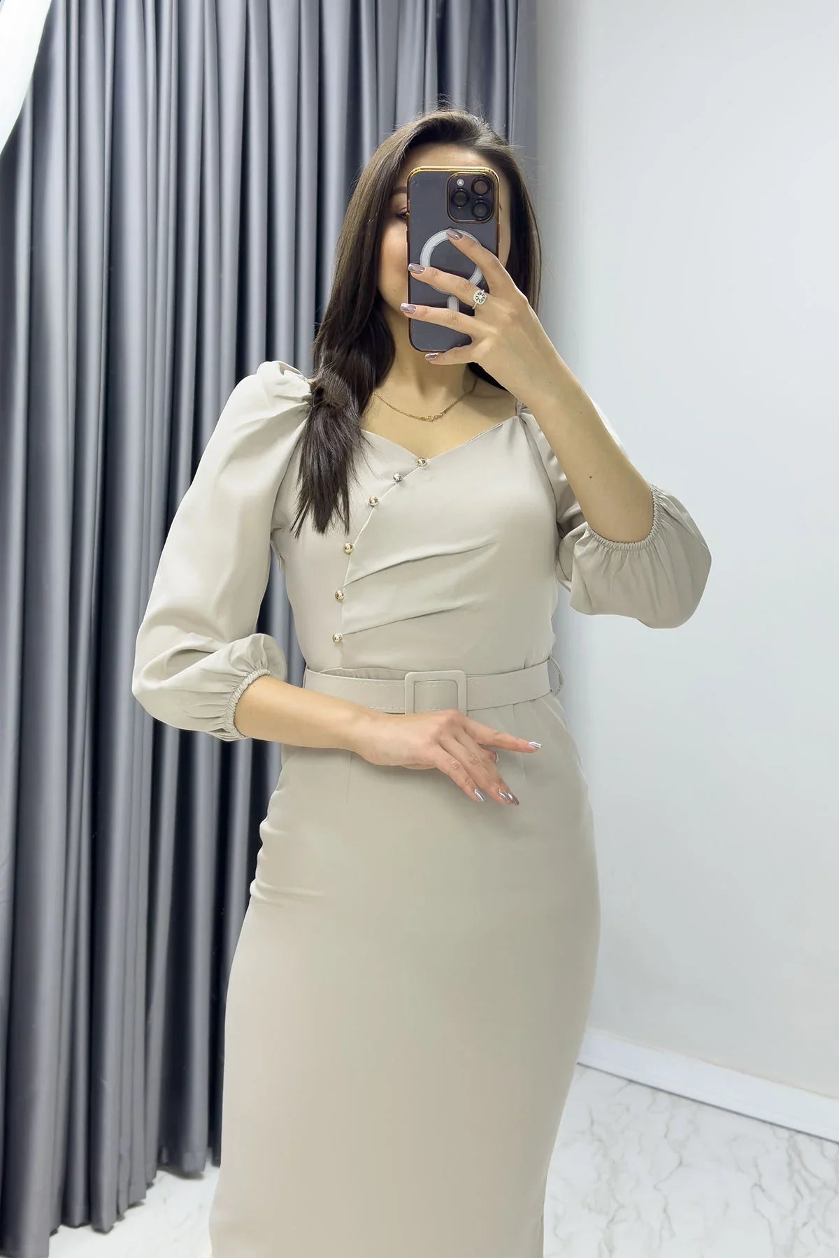 Bej Kemerli Düğme Detay Balon Kol Kalem Elbise

