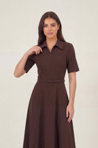 A kesim kemer detay yarım kol kahverengi günlük elbise 