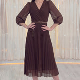 Kahverengi Kruvaze Yaka Piliseli Kemerli Midi Boy Elbise