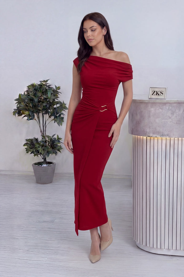 Kadın Kırmızı Düşük Omuz Bel Aksesuarlı Midi Boy Elbise