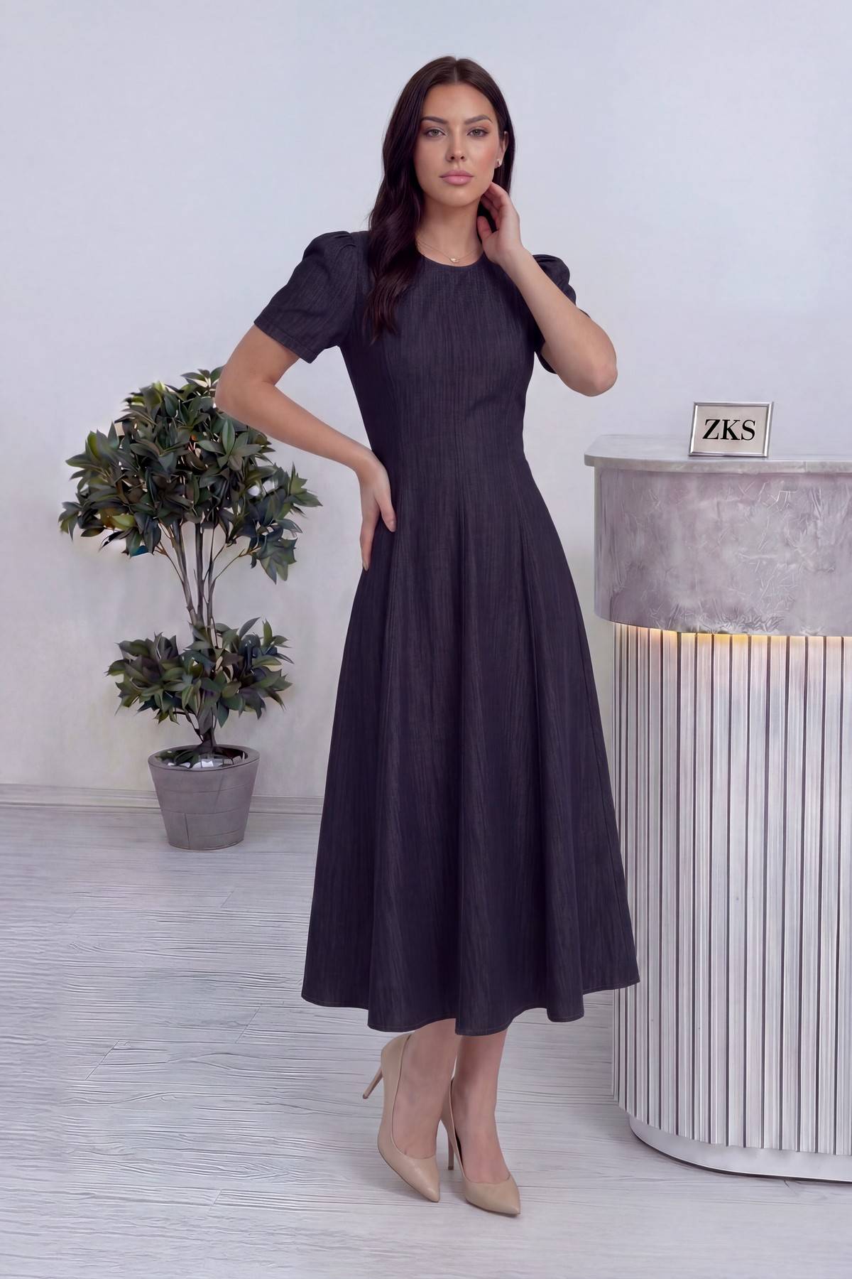 Sıfır yaka denim koyu lacivert kadın günlük elbise, kısa kollu kloş kesim