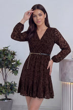 Kahverengi kemerli kruvaze elbise kısa boy a-line,  yakın detay