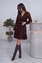 Kahverengi uzun kollu desenli kemerli mini boy kadın elbise