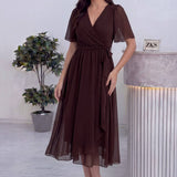 Kadın Kahverengi Kısa Kol Kuşaklı Fırfırlı Şifon Elbise