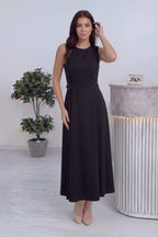 Siyah Bisiklet Yaka Yan Kemerli Uzun Midi Elbise