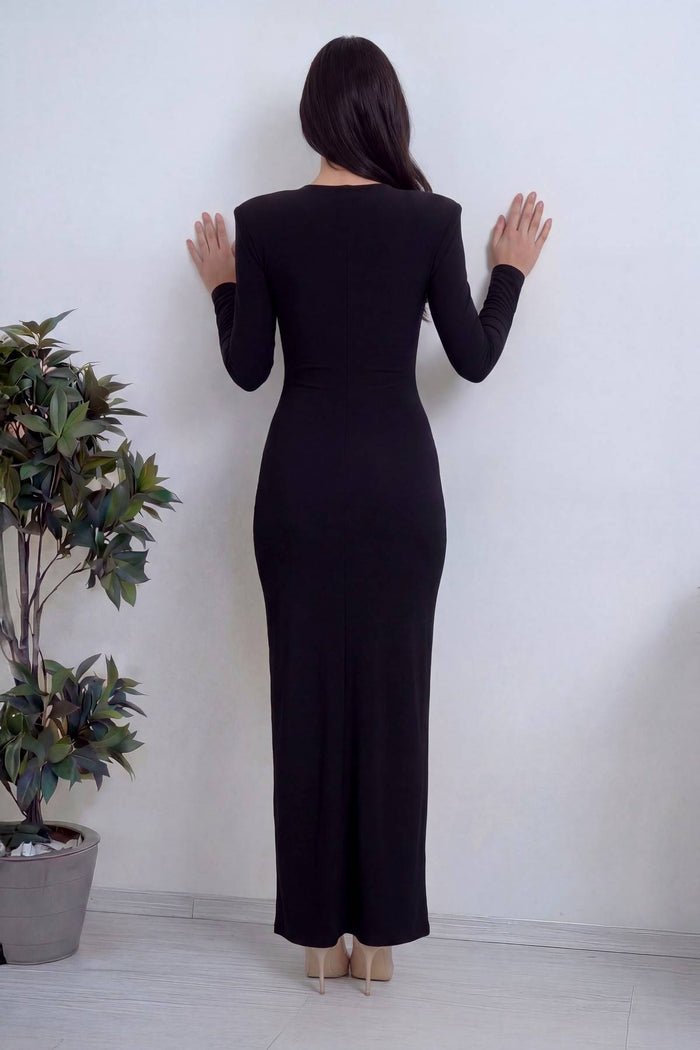 Vatkalı siyah arakadan, uzun boy uzun kollu abiye elbise