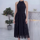 Siyah Halter Yaka Eteği Fırfırlı Midi Boy Şifon Elbise