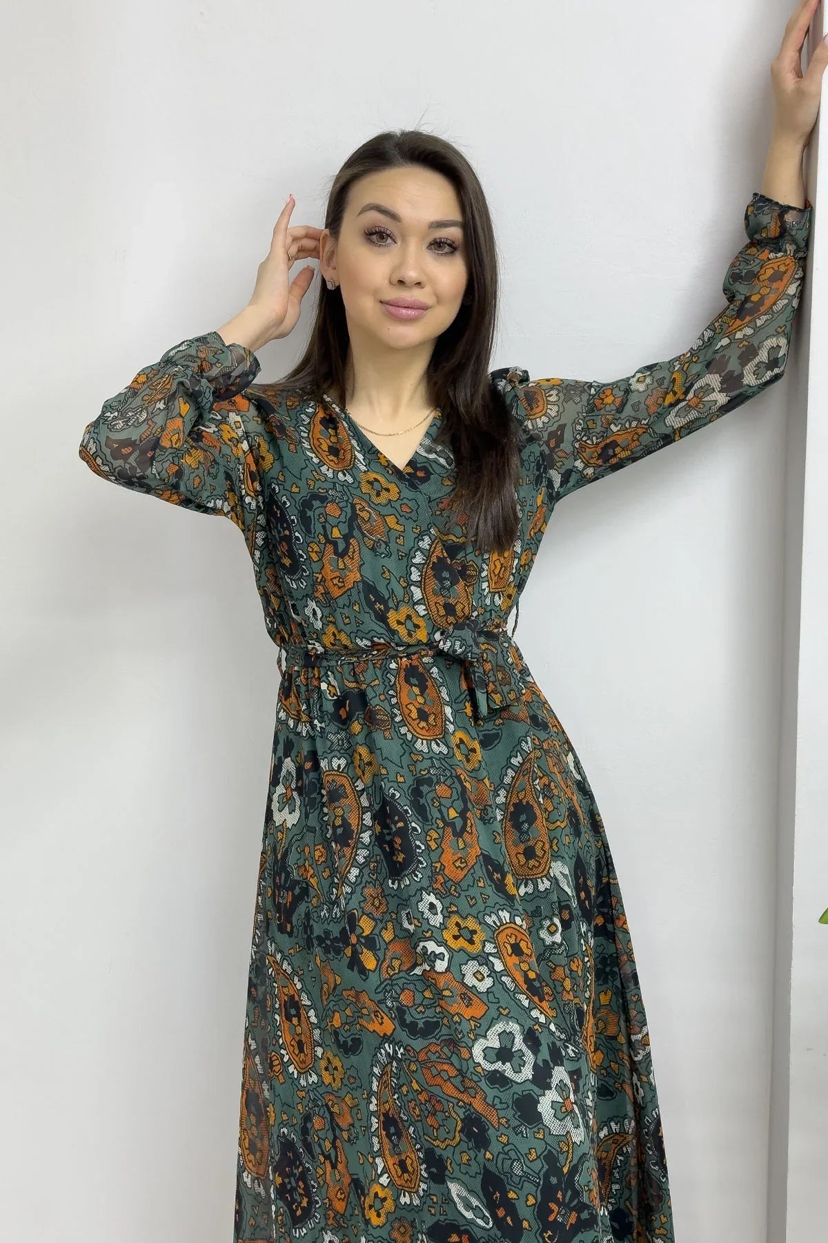 Kadın Yeşil Şal Desen Kruvaze Yaka Şifon Elbise

