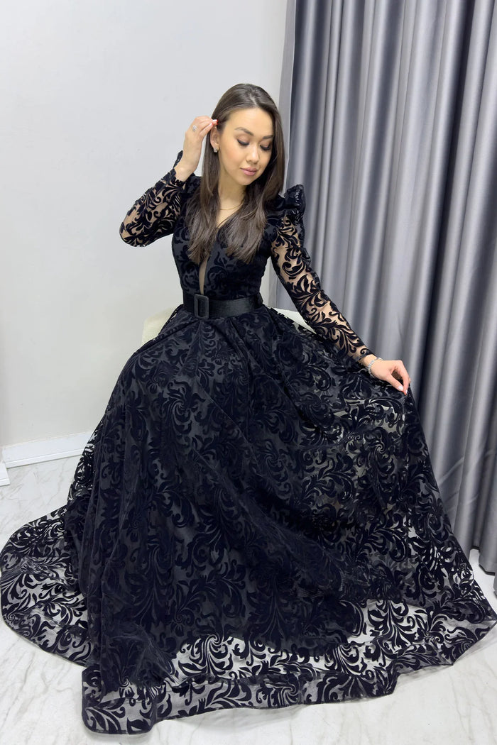 Siyah Flok Baskı Kemerli Büyük Beden Abiye Elbise

