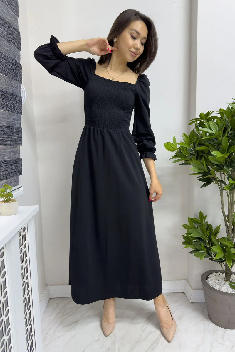 Siyah Gipeli Kare Yaka Elbise