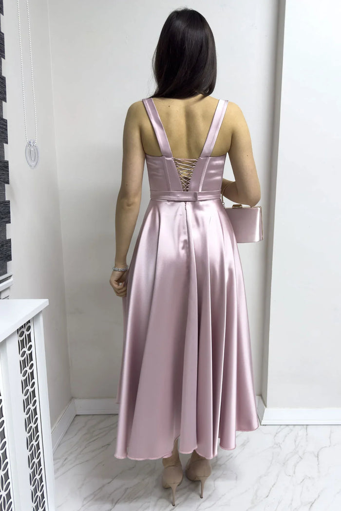Pembe Gloplu Sırtı Bağcıklı Saten Askılı Midi Abiye Elbise

