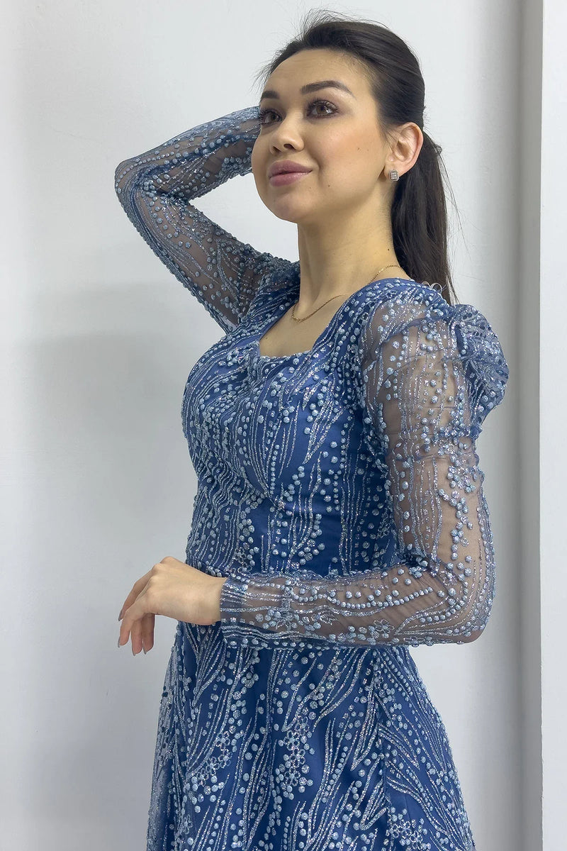 İndigo Kare Yaka Simli Nakışlı Kloş Abiye Elbise

