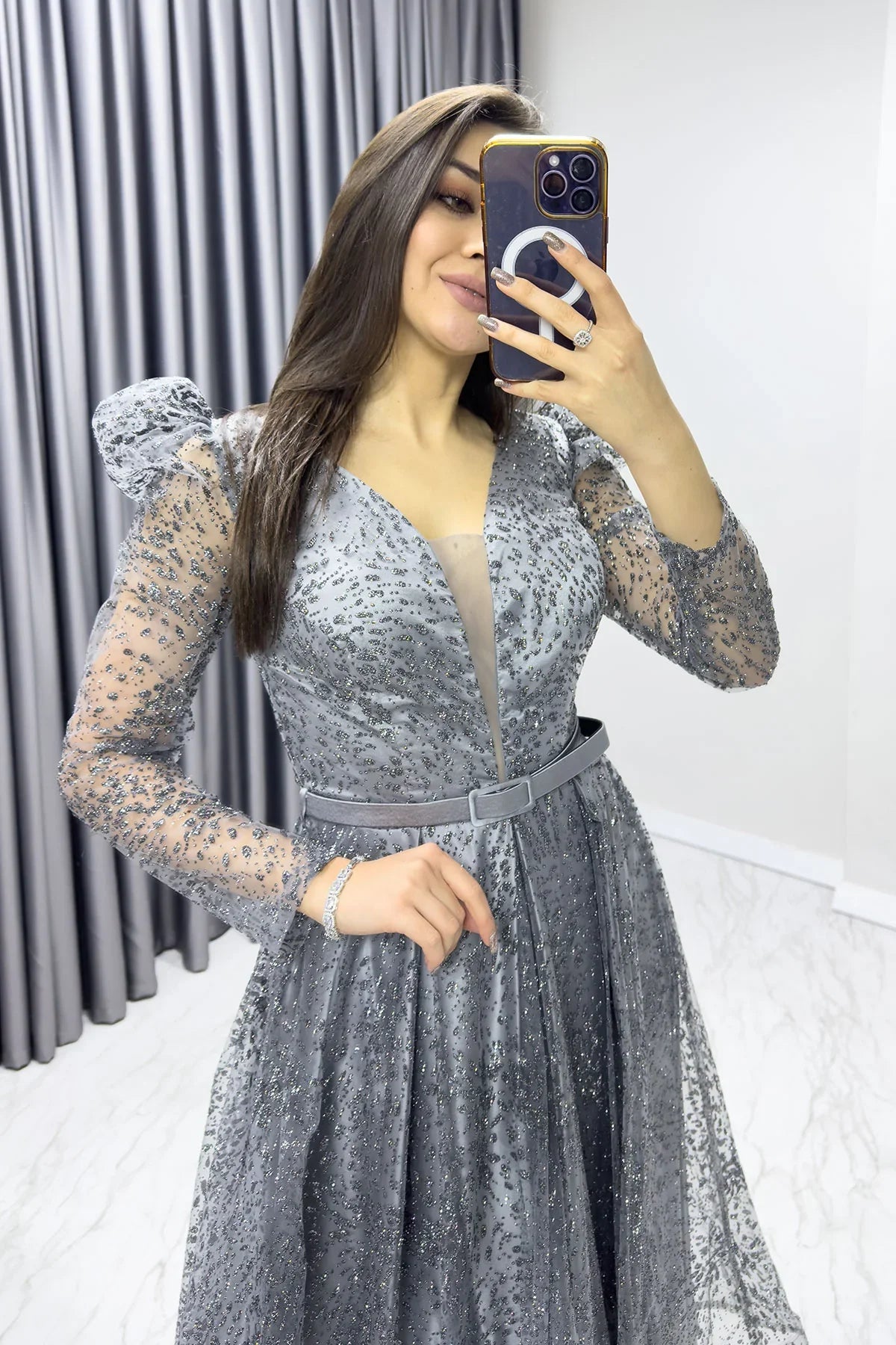 Gri Gloplu Kloş Kemerli Abiye Elbise

