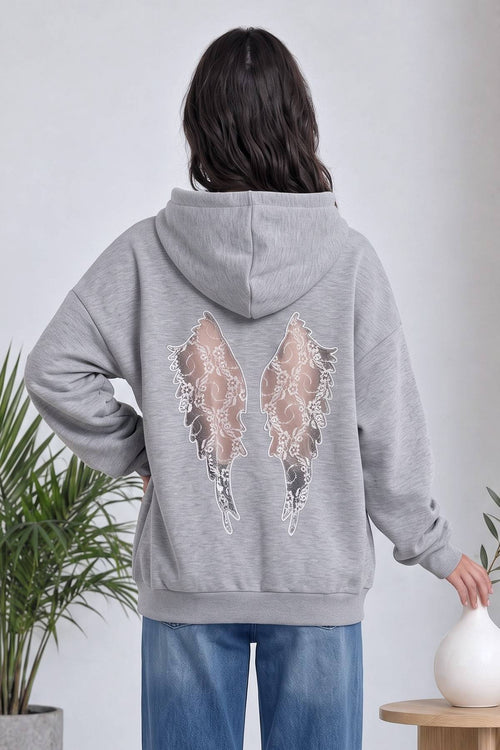 The ZKS gri kapüşonlu sweatshirt arkadan görünüm, dantel kanat detayı