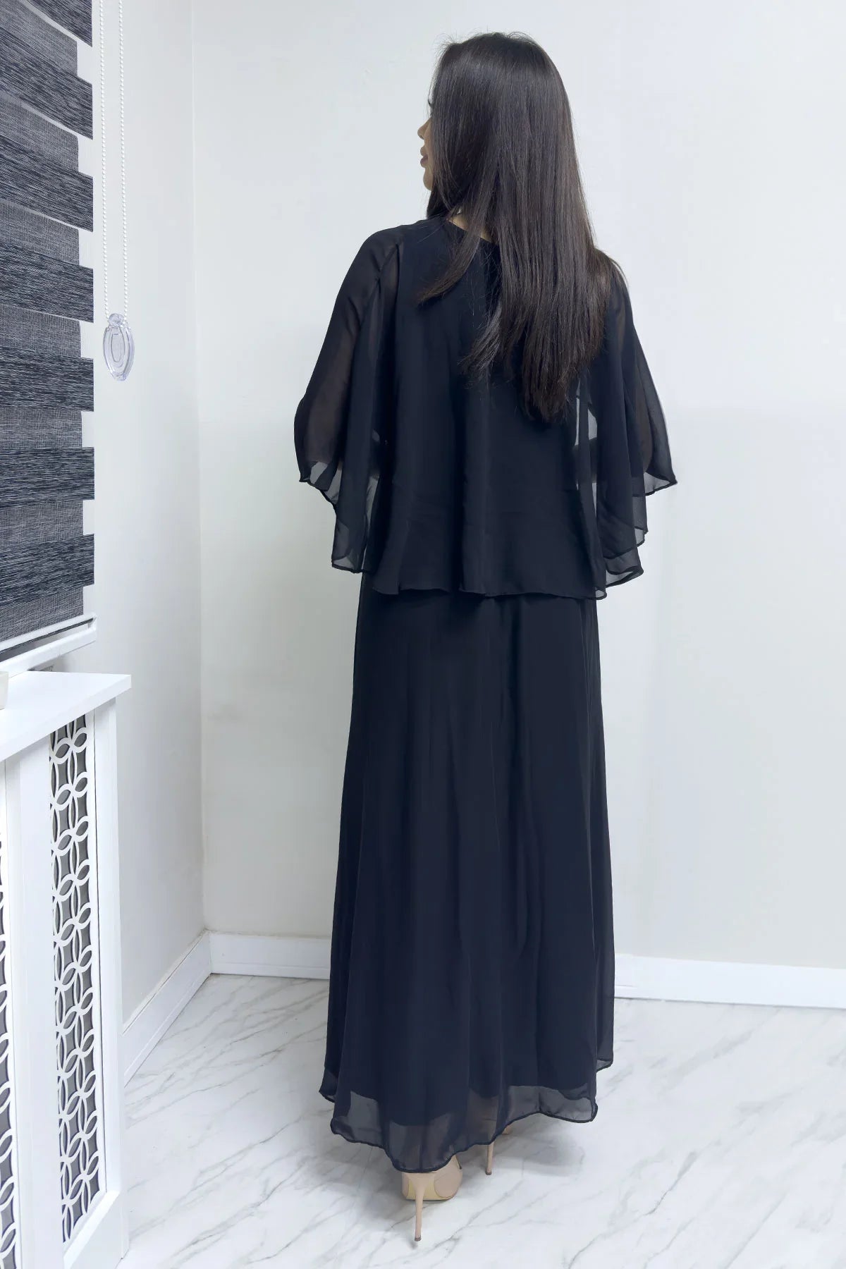 Siyah Şifon Pelerin Elbise

