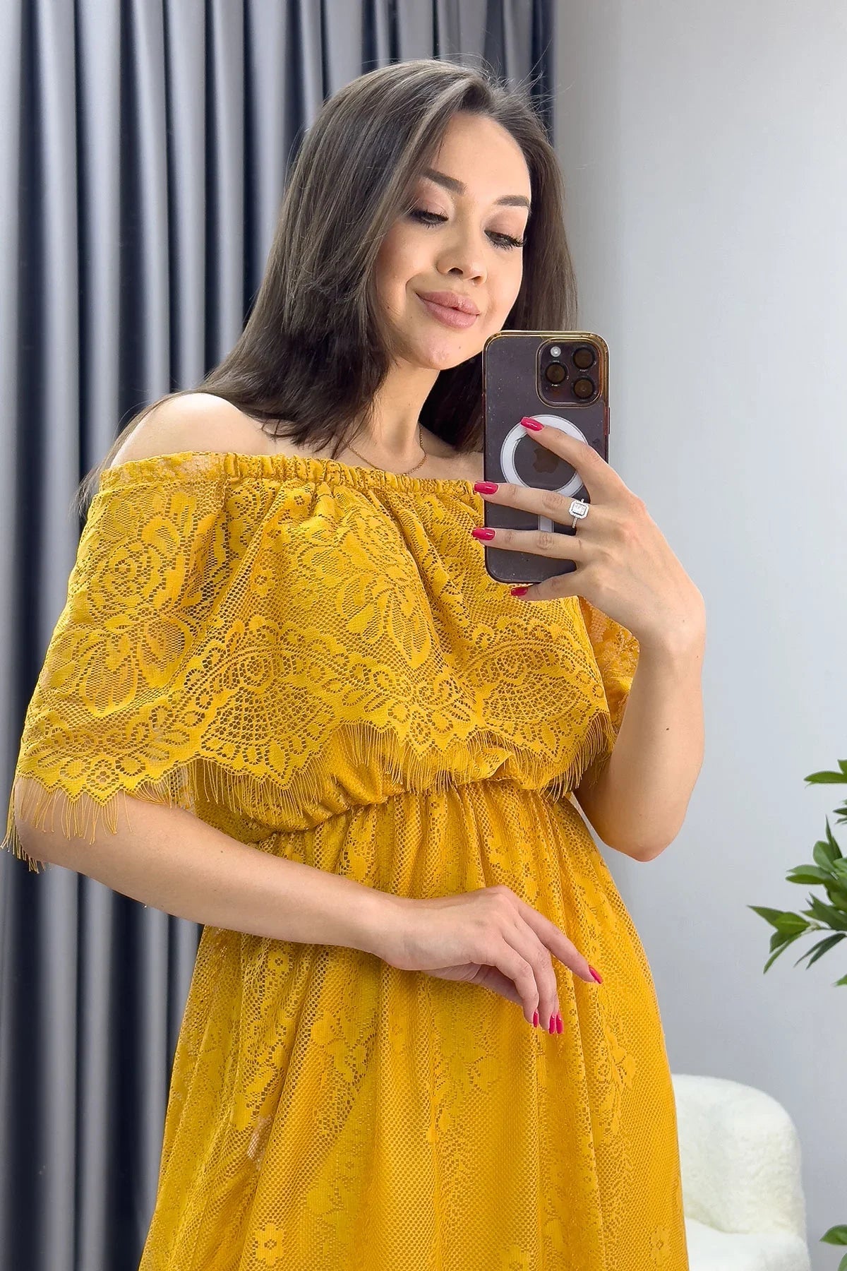 Hardal Güpür Detay Carmen Elbise