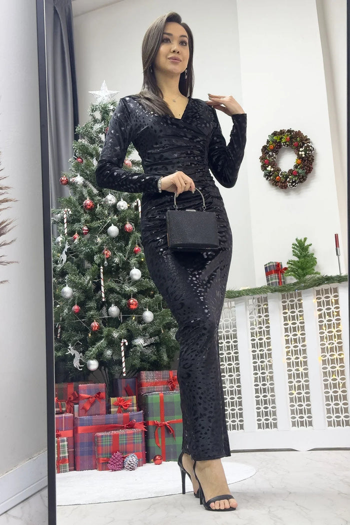 Kadın Siyah Drapeli Kadife Midi Boy Kalem Elbise - the ZKS