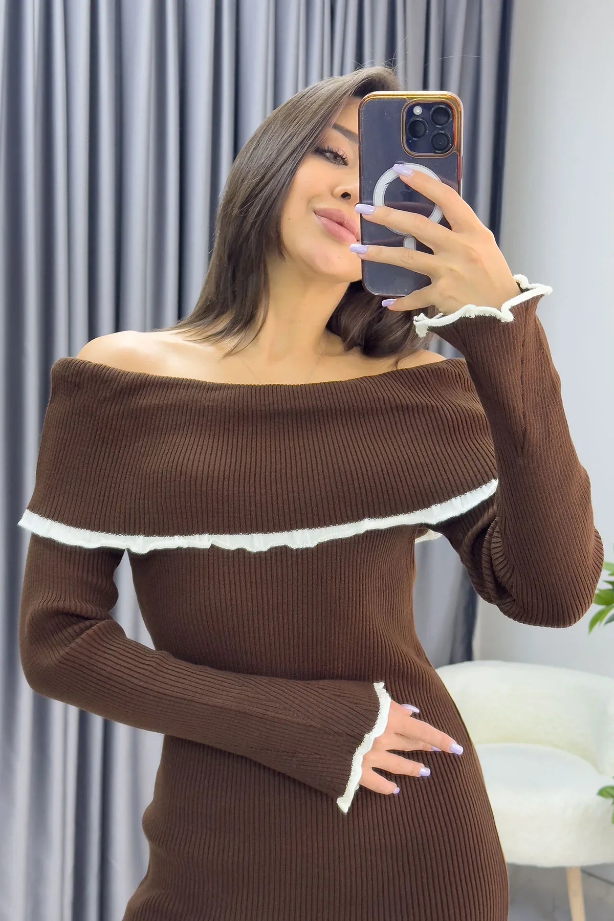 Taba Beyaz Şeritli Carmen Triko Elbise