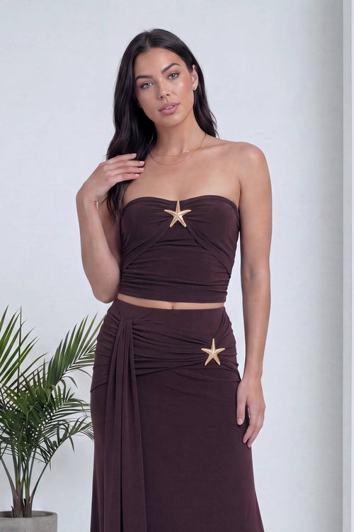 The ZKS Gold kahverengi straplez crop bluz, göğüs detayı, hafif esnek kumaş