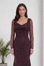 The ZKS kahverengi degaje yaka boncuk işlemeli abiye elbise ön detaylı görünüm