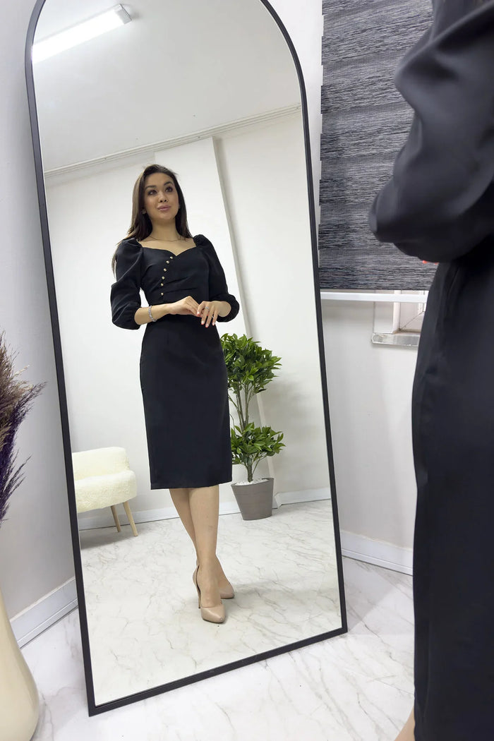 Siyah Kemerli Düğme Detay Balon Kol Kalem Elbise