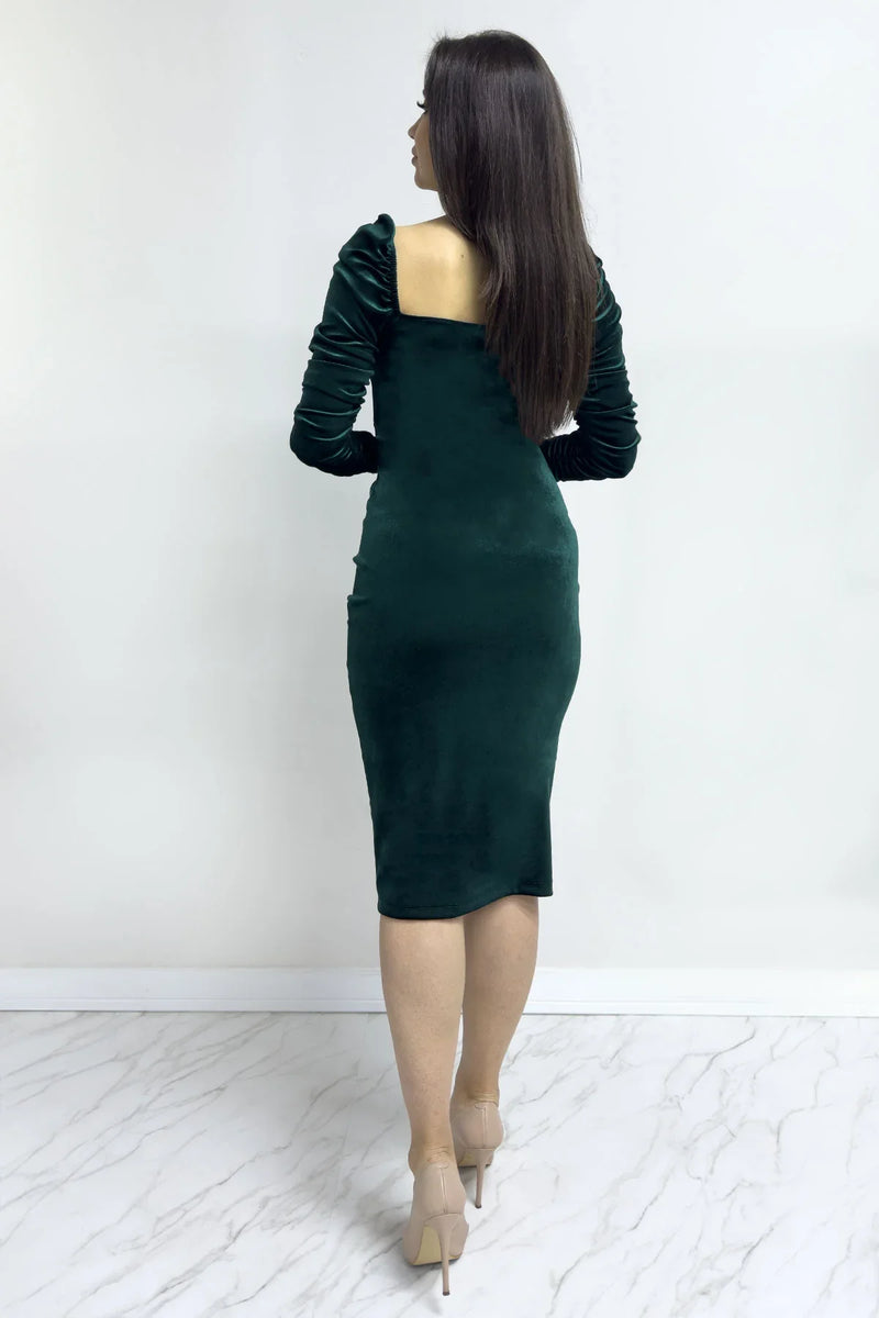 Zümrüt Yeşili Kalp Yaka Drapeli Kadife Yeni Sezon Abiye Elbise

