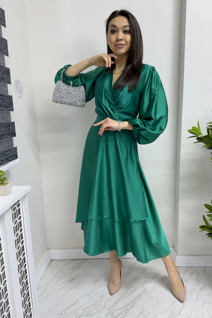Zümrüt Yeşili Kemerli Saten Büyük Beden Abiye Elbise

