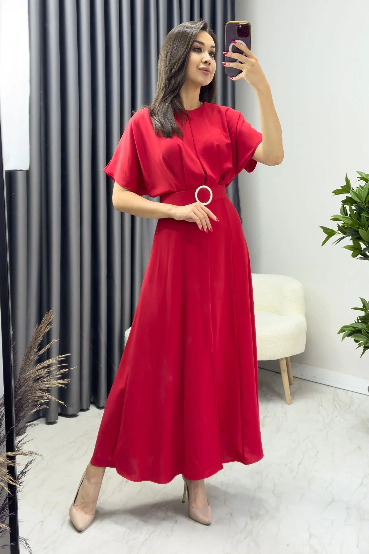 Kadın Kırmızı Önü Pileli Yarasa Kol Kemerli Midi Elbise