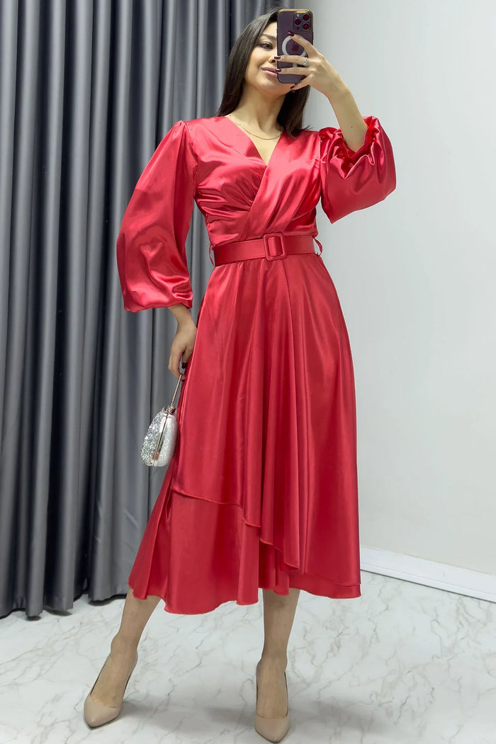 Kırmızı Kemerli Saten Büyük Beden Abiye Elbise

