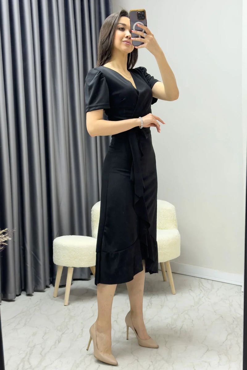 Siyah Kısa Karpuz Kol Kruvaze Kuşaklı Büyük Beden Elbise

