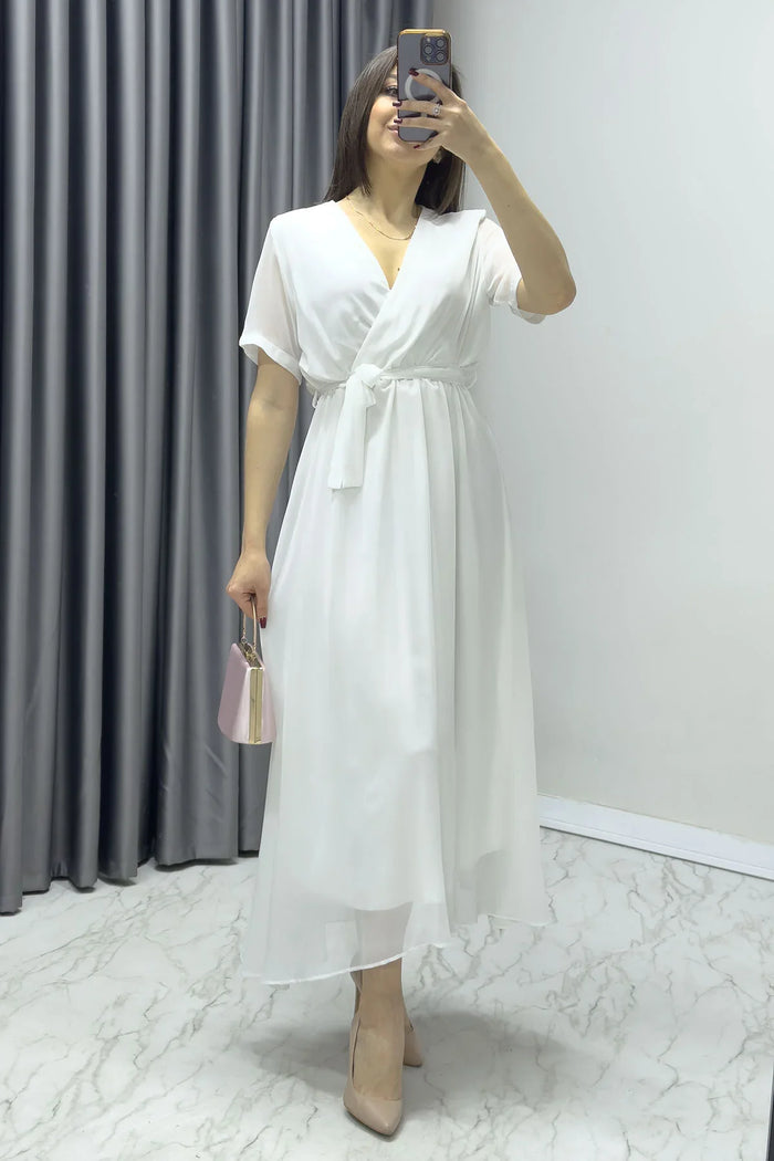 Beyaz Kısa Kol Kruvaze Yaka Şifon Büyük Beden Elbise

