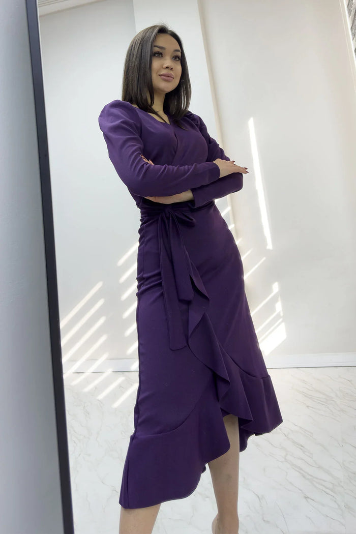 Mor Krep Volanlı Kruvaze Büyük Beden Elbise

