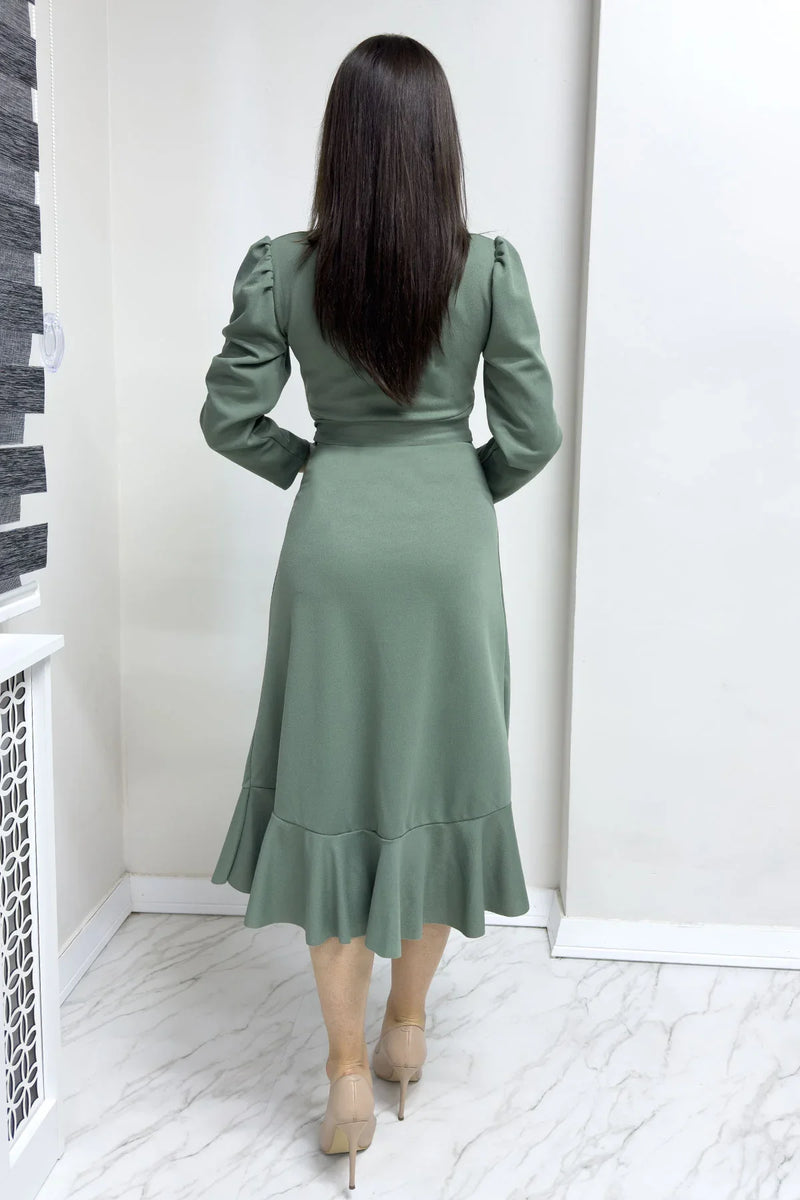 Su Yeşili Krep Volanlı Kruvaze Büyük Beden Elbise

