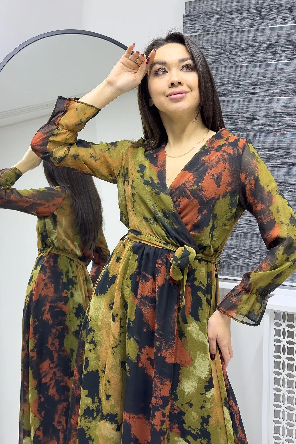 Batik Desen Kruvaze Yaka Şifon Büyük Beden Elbise

