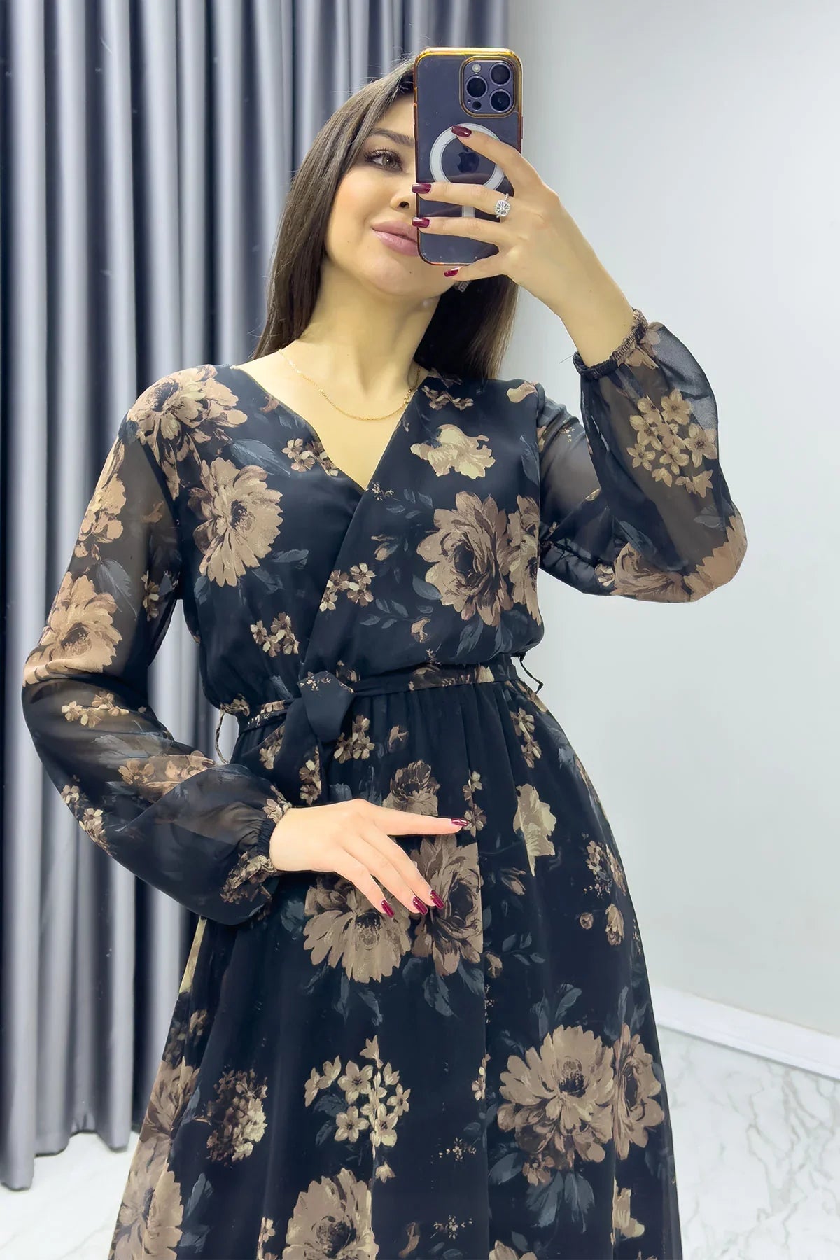 Siyah Kahverengi Çiçekli Kruvaze Yaka Şifon Büyük Beden Elbise

