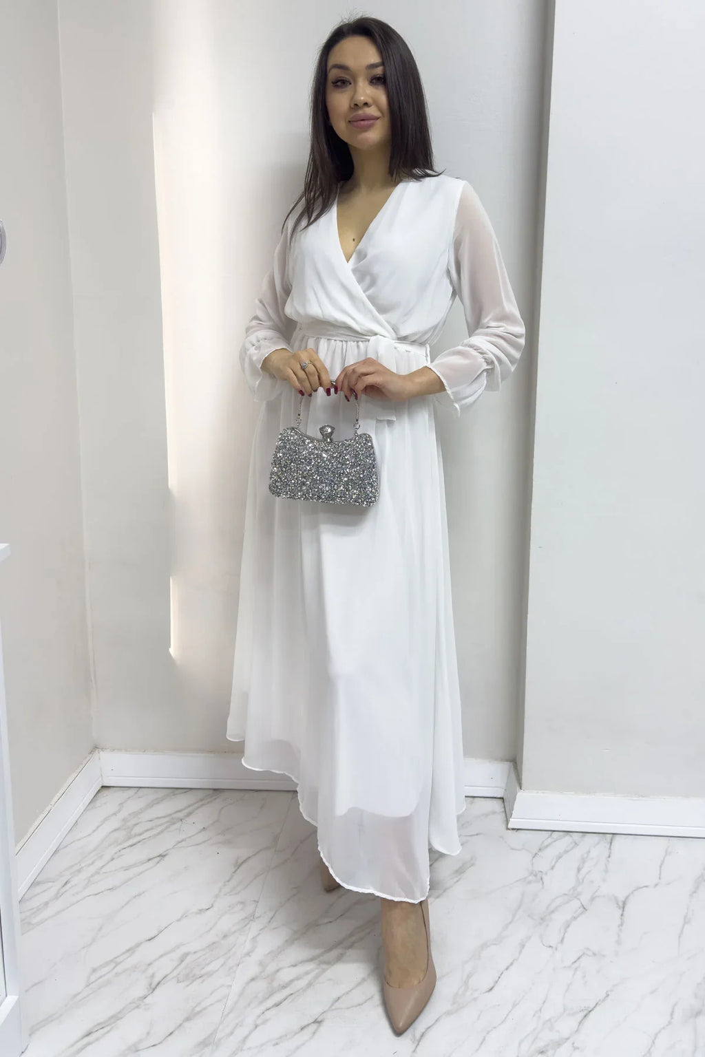 Beyaz Kruvaze Yaka Şifon Büyük Beden Elbise

