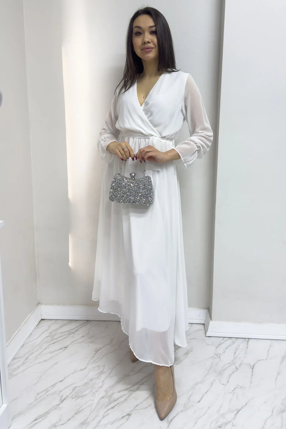 Beyaz Kruvaze Yaka Şifon Büyük Beden Elbise

